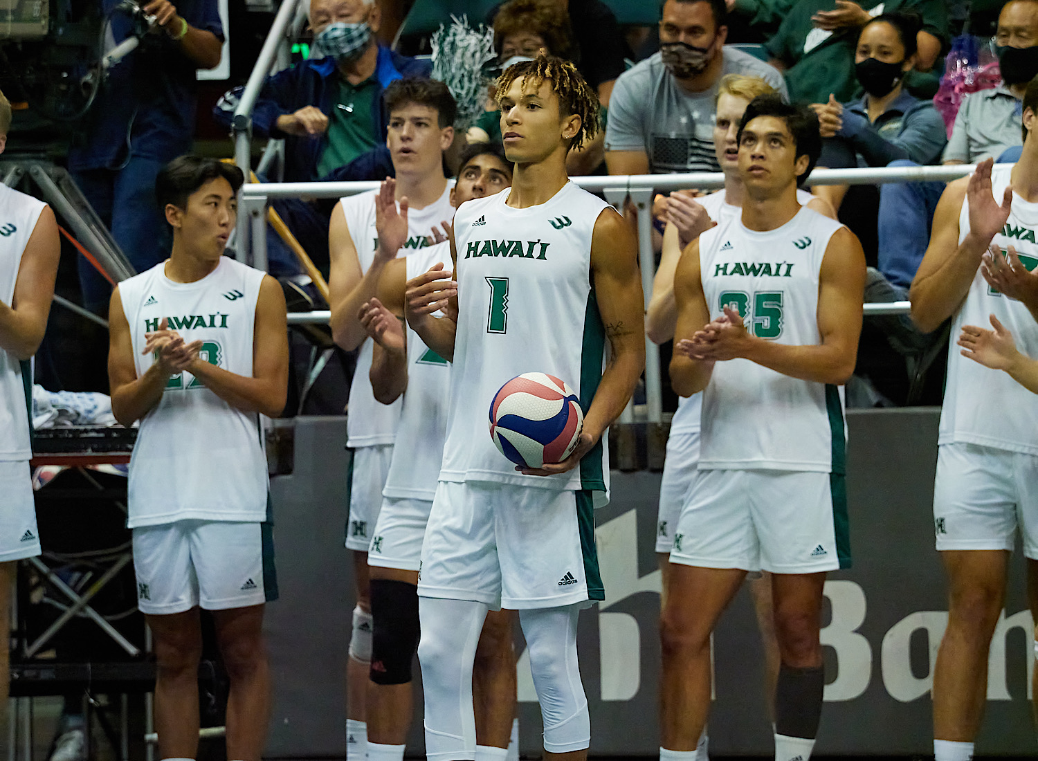 GIVEAWAY: UH MEN’S VOLLEYBALL BIG WEST TOURNAMENT TICKETS!